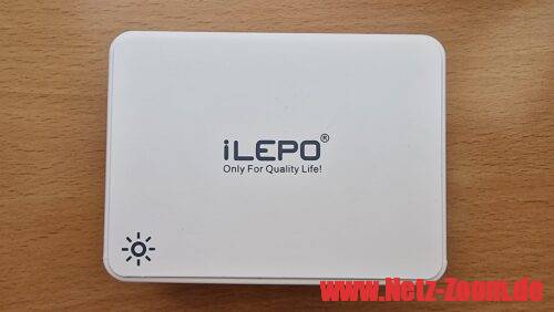 iLepo 65W USB-Schnellladegerät oben